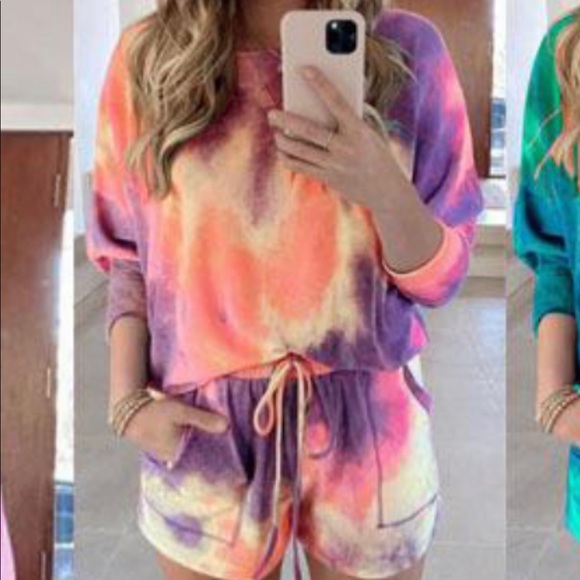 Tie dye short set. 3/4 sleeve top, biker short. - Picture 2 of 6